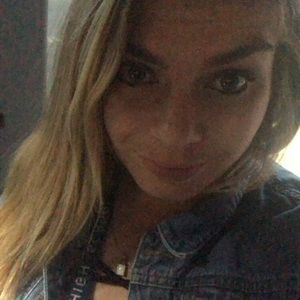 Meet your Posher, Francesca